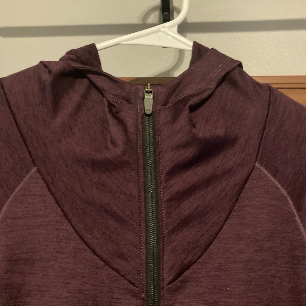Oakley Women's Athletic Zip Up Jacket Purple Size Large